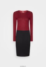 femmes crew ausschnitt ripp top bodycon mini srickkleid robe droite rouge foncé/noir 006BT217 Anna Field